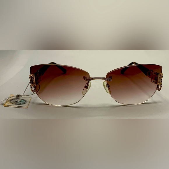 New Women’s Caviar Sunglasses
